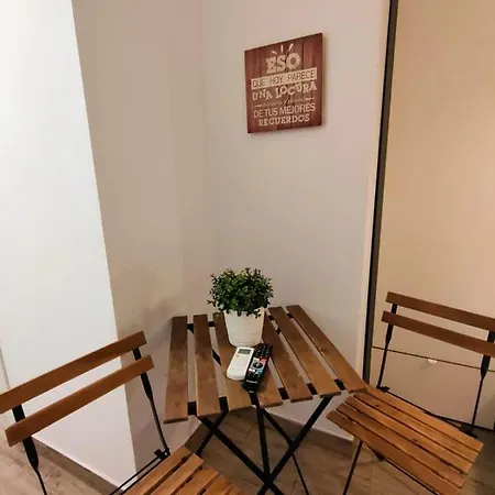Pequeno Con Mini Piscina - No Climatizada