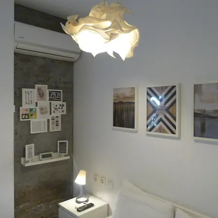 公寓 Pequeno Con Mini Piscina - No Climatizada 瓦伦西亚