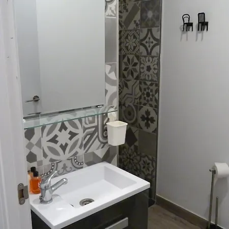 Pequeno Con Mini Piscina - No Climatizada 公寓 *