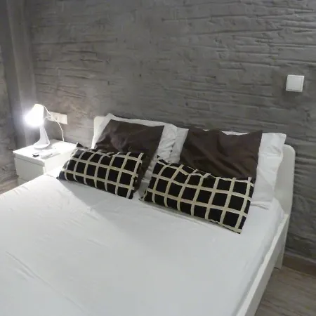 Pequeno Con Mini Piscina - No Climatizada 公寓 *