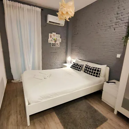 Apartment Pequeno Con Mini Piscina - No Climatizada