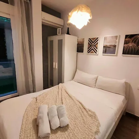 公寓 Pequeno Con Mini Piscina - No Climatizada 瓦伦西亚