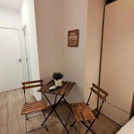 Pequeno Con Mini Piscina - No Climatizada * 瓦伦西亚