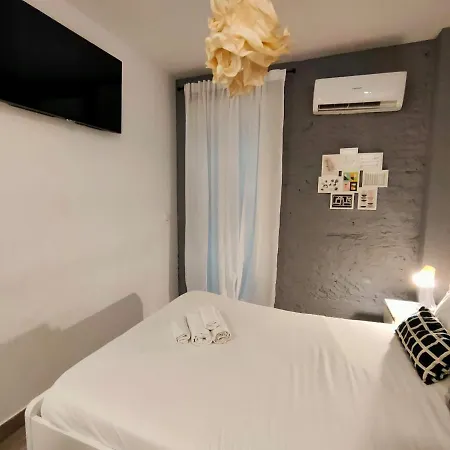 Pequeno Con Mini Piscina - No Climatizada 公寓 瓦伦西亚