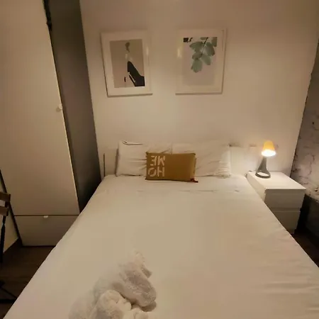 Pequeno Con Mini Piscina - No Climatizada