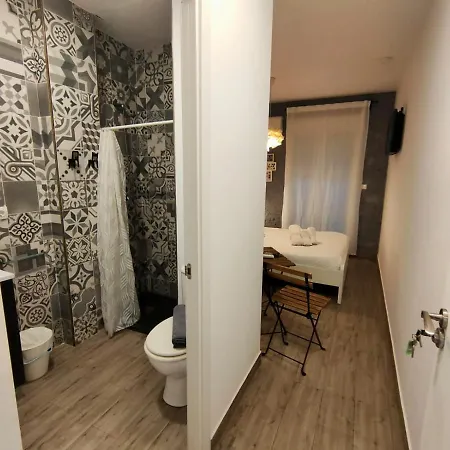 Pequeno Con Mini Piscina - No Climatizada Apartment Valencia