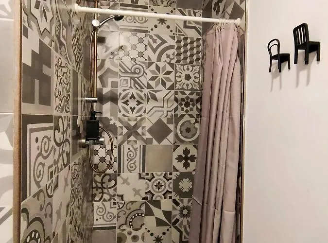 Pequeno Con Mini Piscina - No Climatizada Valence