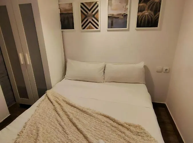 Appartement Pequeno Con Mini Piscina - No Climatizada *