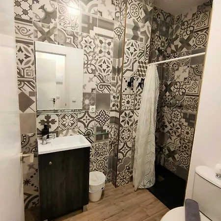 Pequeno Con Mini Piscina - No Climatizada